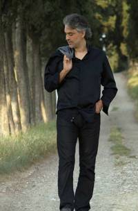 Andrea Bocelli e il suo nuovo album Incanto dedicato alla canzone napoletana