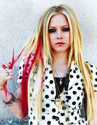 Mega successo per Avril Lavigne nei due concerti in Italia a Bolzano e a Milano