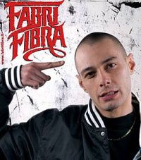 E’ da poco uscito il nuovo album di Fabri Fibra dal titolo: “Chi Vuol Essere Fabri Fibra?”
