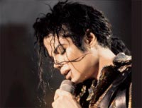 Diamo tutti quanti l’ultimo saluto al Rè del Pop:”Addio Michael”